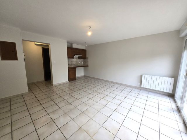 Appartement F2 à louer - 2 pièces - 35.93 m2 - PINSAGUEL - 31 - MIDI-PYRENEES - Century 21 Lacroix Immobilier