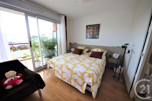 Appartement T5 à vendre - 5 pièces - 128.76 m2 - PORTET SUR GARONNE - 31 - MIDI-PYRENEES - Century 21 Lacroix Immobilier Appartement T5 à vendre - 5 pièces - 128.76 m2 - PORTET SUR GARONNE - 31 - MIDI-PYRENEES - Century 21 Lacroix Immobilier