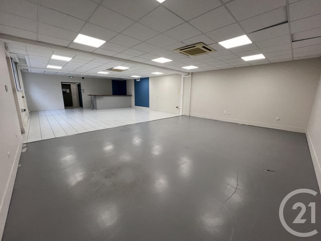 commerce à louer - 105.0 m2 - L ISLE JOURDAIN - 32 - MIDI-PYRENEES - Century 21 Lacroix Immobilier