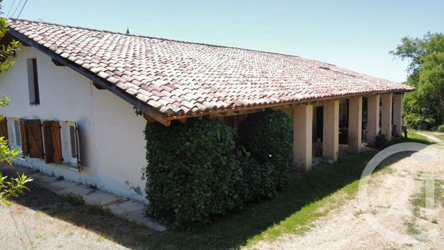 maison à vendre - 8 pièces - 272.0 m2 - L ISLE JOURDAIN - 32 - MIDI-PYRENEES - Century 21 Lacroix Immobilier
