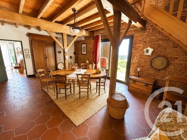 maison à vendre - 8 pièces - 272.0 m2 - L ISLE JOURDAIN - 32 - MIDI-PYRENEES - Century 21 Lacroix Immobilier