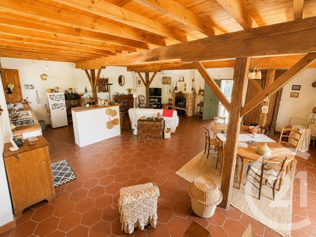 maison à vendre - 8 pièces - 272.0 m2 - L ISLE JOURDAIN - 32 - MIDI-PYRENEES - Century 21 Lacroix Immobilier