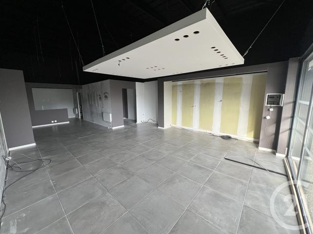 Afficher la photo en grand Appartement Local à louer - 3 pièces - 75.0 m2 - L ISLE JOURDAIN - 32 - MIDI-PYRENEES - Century 21 Lacroix Immobilier