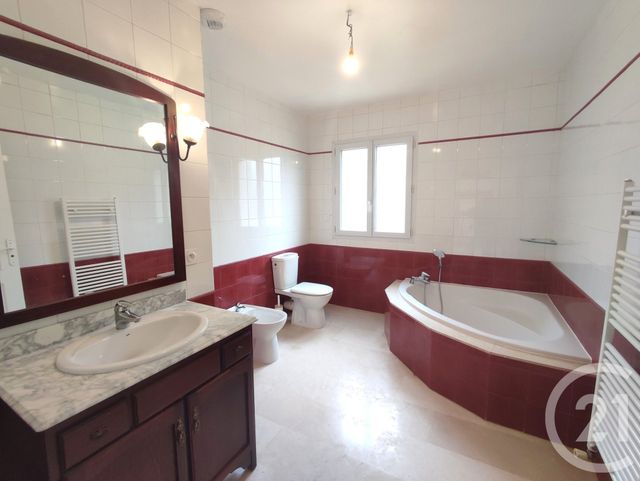 maison à louer - 6 pièces - 231.0 m2 - AUREVILLE - 31 - MIDI-PYRENEES - Century 21 Lacroix Immobilier