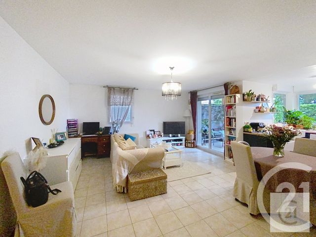 Appartement T3 à vendre - 3 pièces - 62.23 m2 - POMPERTUZAT - 31 - MIDI-PYRENEES - Century 21 Lacroix Immobilier