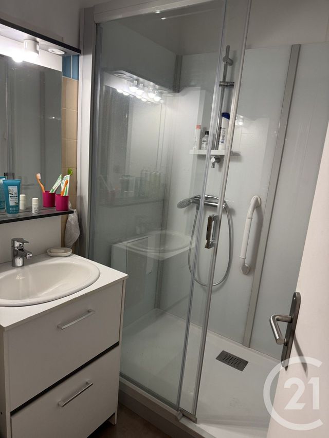 Appartement F3 à vendre - 3 pièces - 65.29 m2 - CASTANET TOLOSAN - 31 - MIDI-PYRENEES - Century 21 Lacroix Immobilier