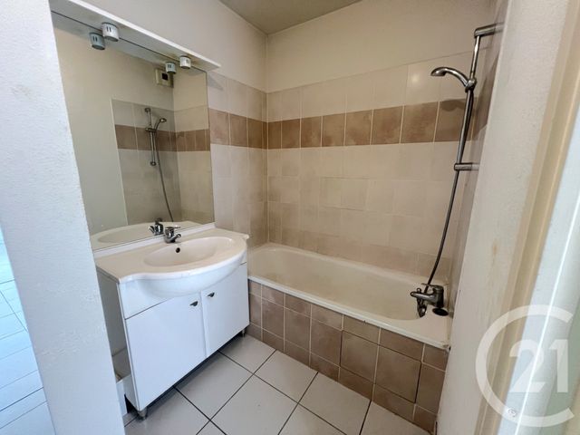 Afficher la photo en grand Appartement T2 à vendre - 2 pièces - 31.54 m2 - ROQUES - 31 - MIDI-PYRENEES - Century 21 Lacroix Immobilier