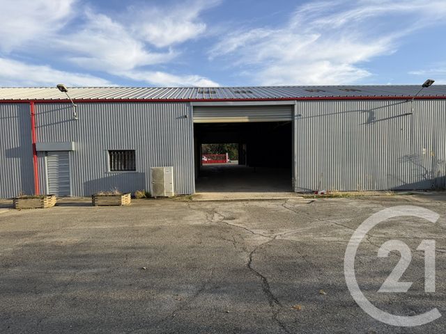 maison à louer - 2 pièces - 315.0 m2 - L ISLE JOURDAIN - 32 - MIDI-PYRENEES - Century 21 Lacroix Immobilier