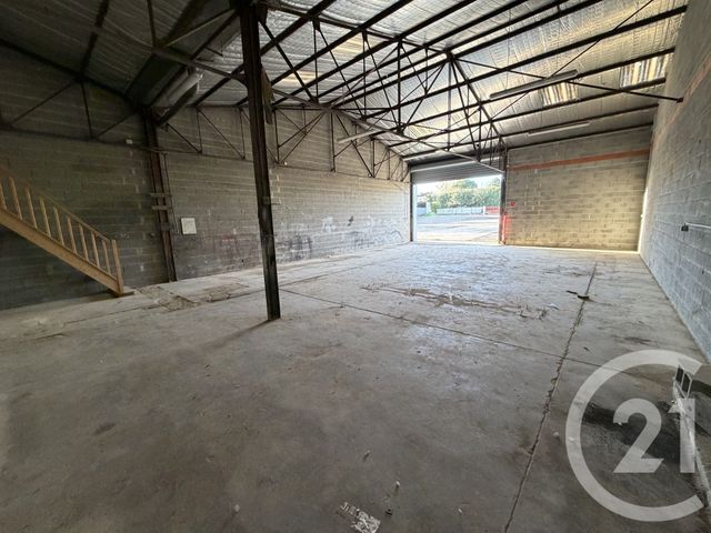 maison à louer - 2 pièces - 315.0 m2 - L ISLE JOURDAIN - 32 - MIDI-PYRENEES - Century 21 Lacroix Immobilier