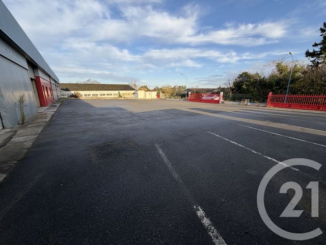 maison à louer - 2 pièces - 315.0 m2 - L ISLE JOURDAIN - 32 - MIDI-PYRENEES - Century 21 Lacroix Immobilier