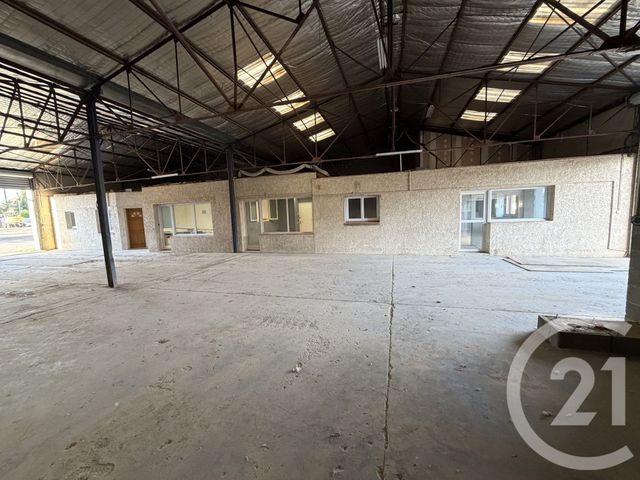 maison à louer - 2 pièces - 315.0 m2 - L ISLE JOURDAIN - 32 - MIDI-PYRENEES - Century 21 Lacroix Immobilier