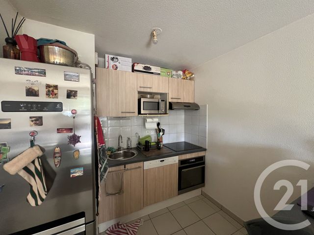 Appartement T2 à vendre - 2 pièces - 42.37 m2 - ROQUES - 31 - MIDI-PYRENEES - Century 21 Lacroix Immobilier