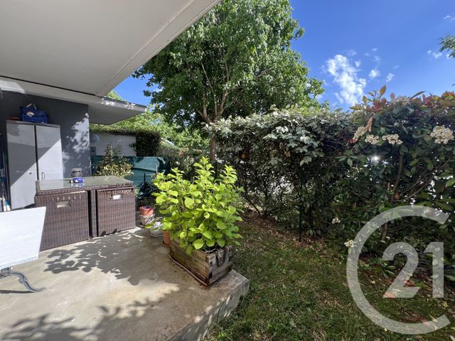 Appartement T2 à vendre - 2 pièces - 42.37 m2 - ROQUES - 31 - MIDI-PYRENEES - Century 21 Lacroix Immobilier