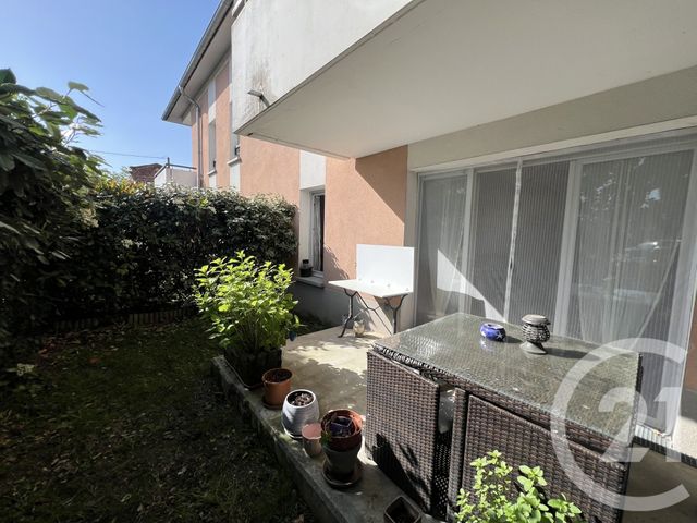 Appartement T2 à vendre - 2 pièces - 42.37 m2 - ROQUES - 31 - MIDI-PYRENEES - Century 21 Lacroix Immobilier