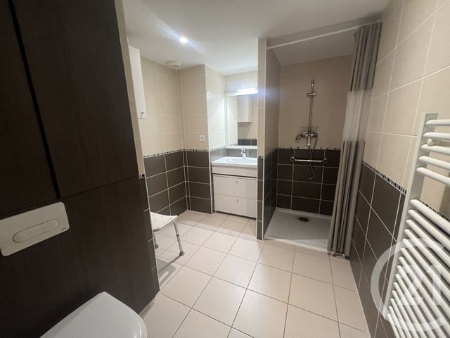 Appartement T2 à louer - 2 pièces - 39.0 m2 - CASTANET TOLOSAN - 31 - MIDI-PYRENEES - Century 21 Lacroix Immobilier