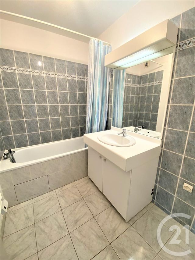 Appartement T3 à louer - 3 pièces - 63.28 m2 - ST ORENS DE GAMEVILLE - 31 - MIDI-PYRENEES - Century 21 Lacroix Immobilier