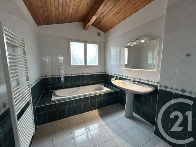 maison à louer - 5 pièces - 152.1 m2 - LACROIX FALGARDE - 31 - MIDI-PYRENEES - Century 21 Lacroix Immobilier