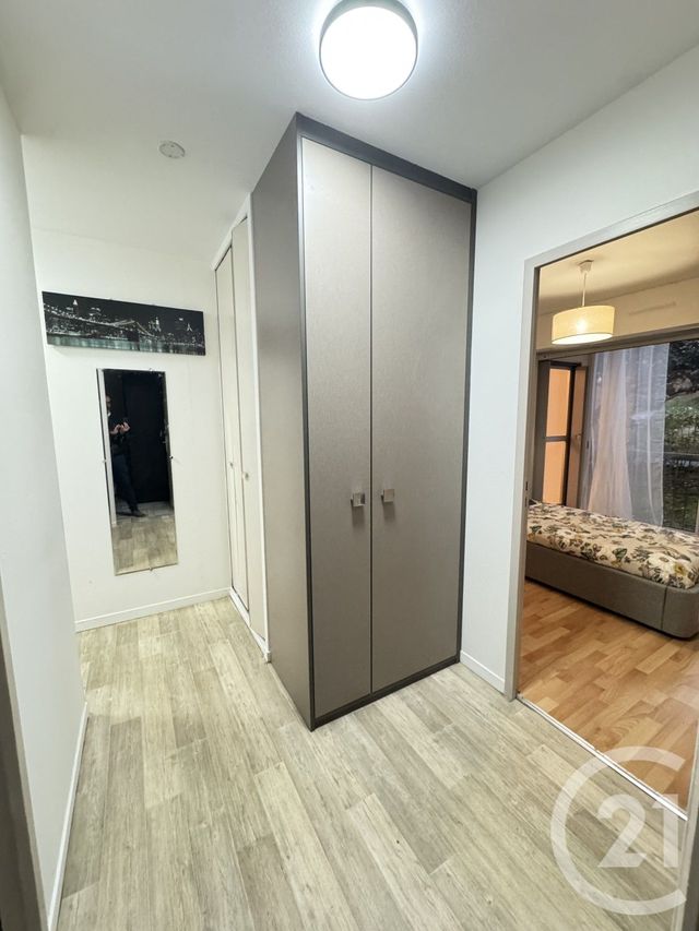 Appartement T4 à louer - 4 pièces - 85.45 m2 - TOULOUSE - 31 - MIDI-PYRENEES - Century 21 Lacroix Immobilier