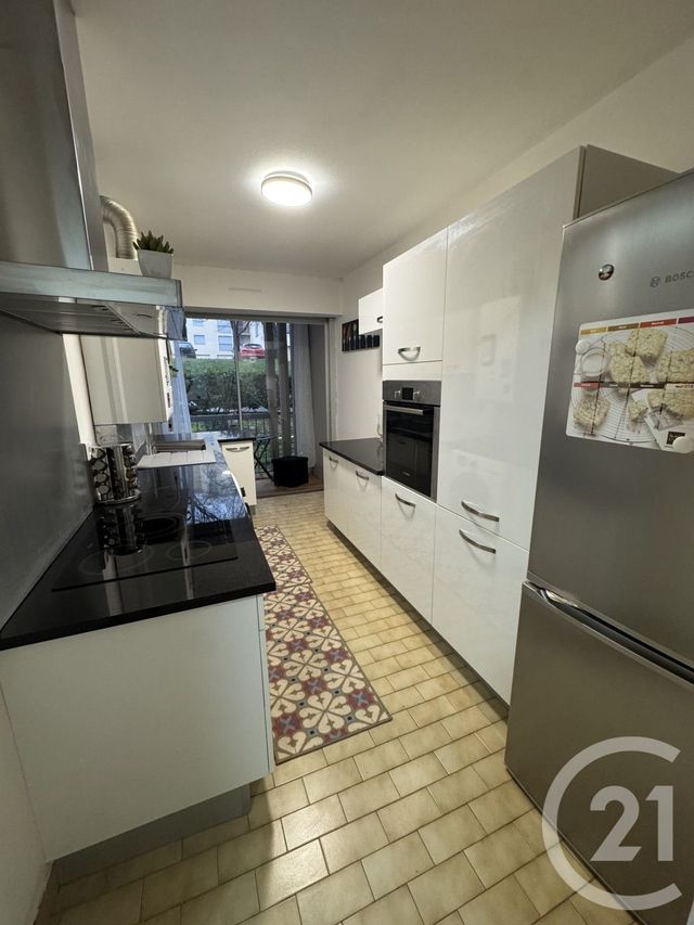 Appartement T4 à louer - 4 pièces - 85.45 m2 - TOULOUSE - 31 - MIDI-PYRENEES - Century 21 Lacroix Immobilier