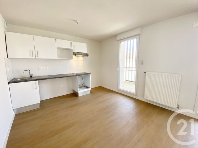 Appartement T3 à louer - 3 pièces - 60.4 m2 - PINSAGUEL - 31 - MIDI-PYRENEES - Century 21 Lacroix Immobilier