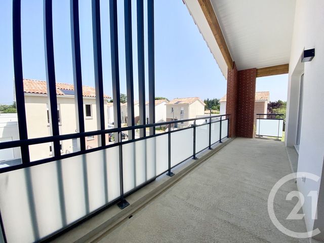 Appartement T3 à louer - 3 pièces - 60.4 m2 - PINSAGUEL - 31 - MIDI-PYRENEES - Century 21 Lacroix Immobilier